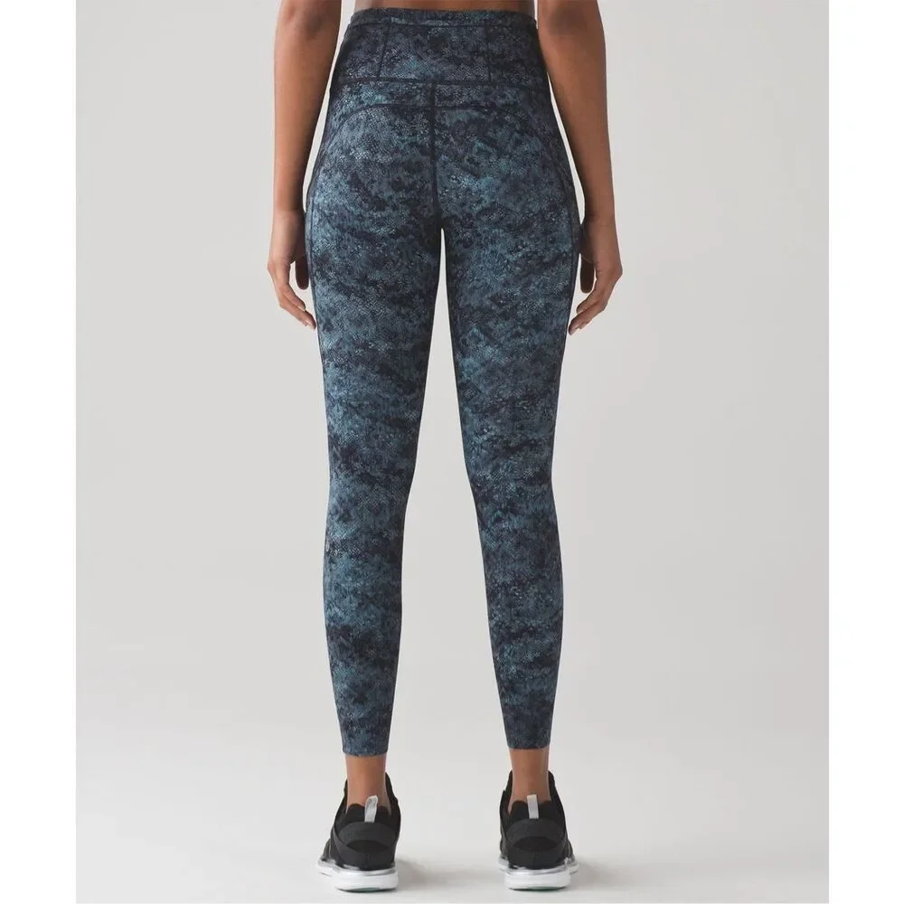 Lululemon 7/8 Tight Fairisle Multi Black Size 6